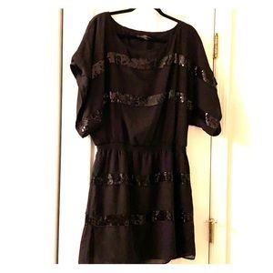 Black Jessica Simpson dress